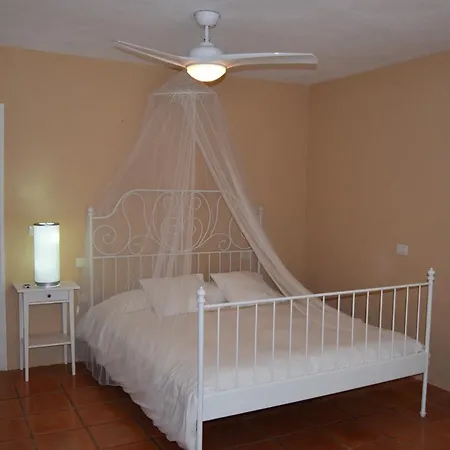 Villa Ste Maxima,wifi, Heated Pool, Garden, Sea Views