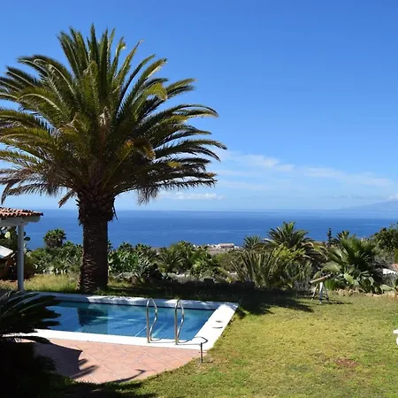 Ste Maxima,wifi, Heated Pool, Garden, Sea Views Villa