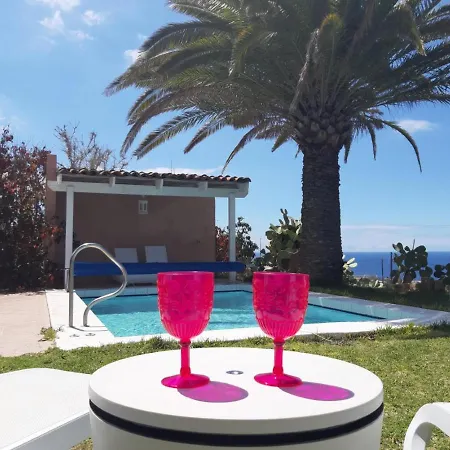 Villa Ste Maxima,wifi, Heated Pool, Garden, Sea Views Callao Salvaje